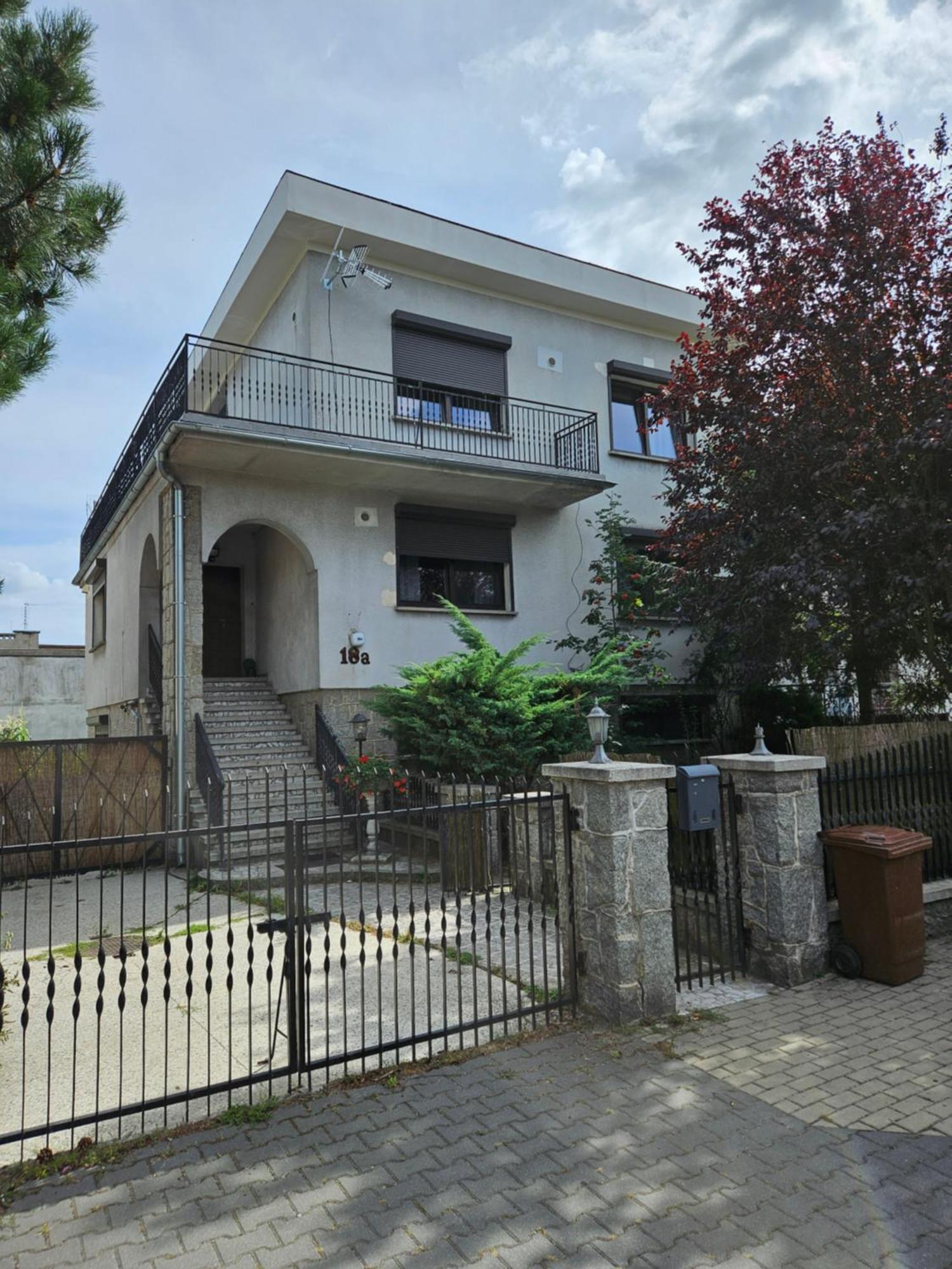 Pokoje Pracownicze Кімнати Для Працівників,Гуртожиток Swarzędz Exterior foto